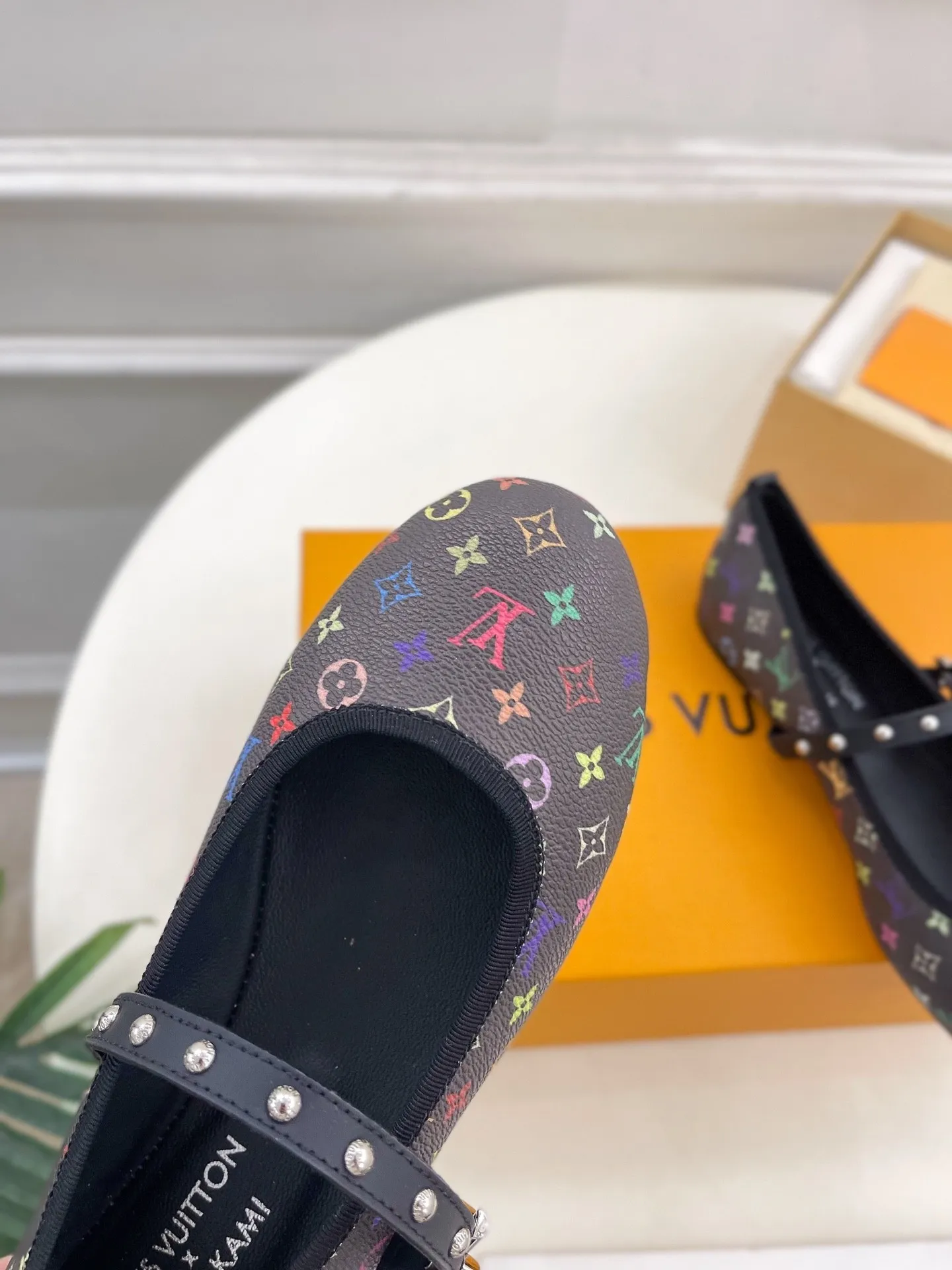 👟👟Ex-factory price 520👟👟 Women's Shoes Women's Clothing LV | Louis Vuitton 25𝐬𝐬 2025 Early Spring New Top Version‼ ️The original version is the same, focusing on the latest LV Full of high-end feel! A popular model among bloggers at home and abroad, it’s retro and fashionable and looks amazing on your feet! Mainly recommended model on the official website★ ━━━━━ ЅᏇєєt ━━━━━ ▪️Upper: Highly customized rainbow-colored presbyopia leather ▪️Lining: imported sheepskin ▪️Outsole: original Italian leather outsole ▪️Shoe size: 35-39 (34, 40, 41, 42 customized)